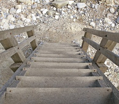 Menuiserie du Quercy créateur d'escalier sur mesure à Figeac