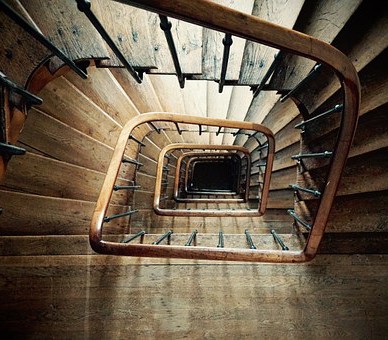 La Menuiserie du Quercy conceptualise des escaliers de différentes essences de bois à Villefranche